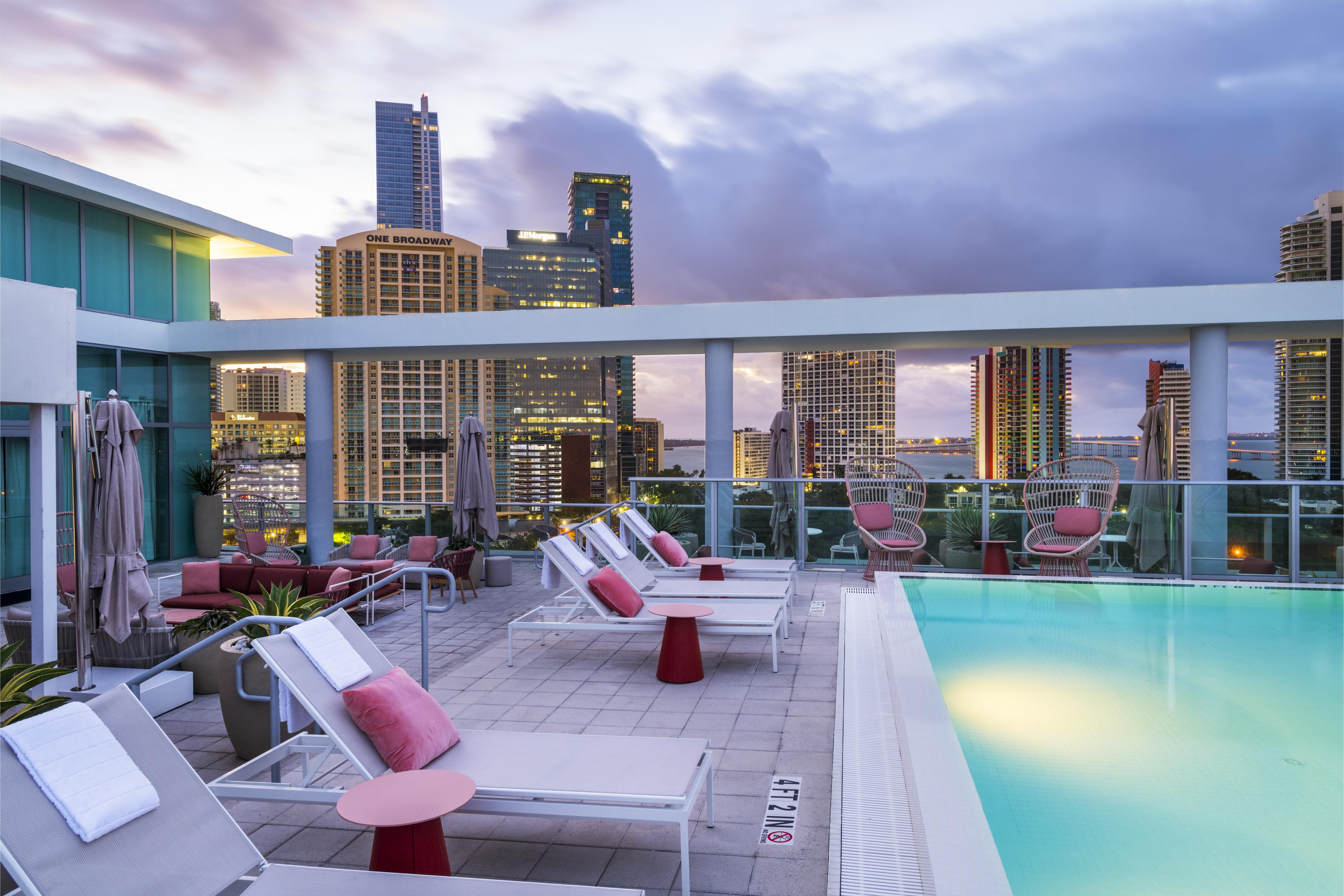 Novotel Miami Brickell Exterior photo