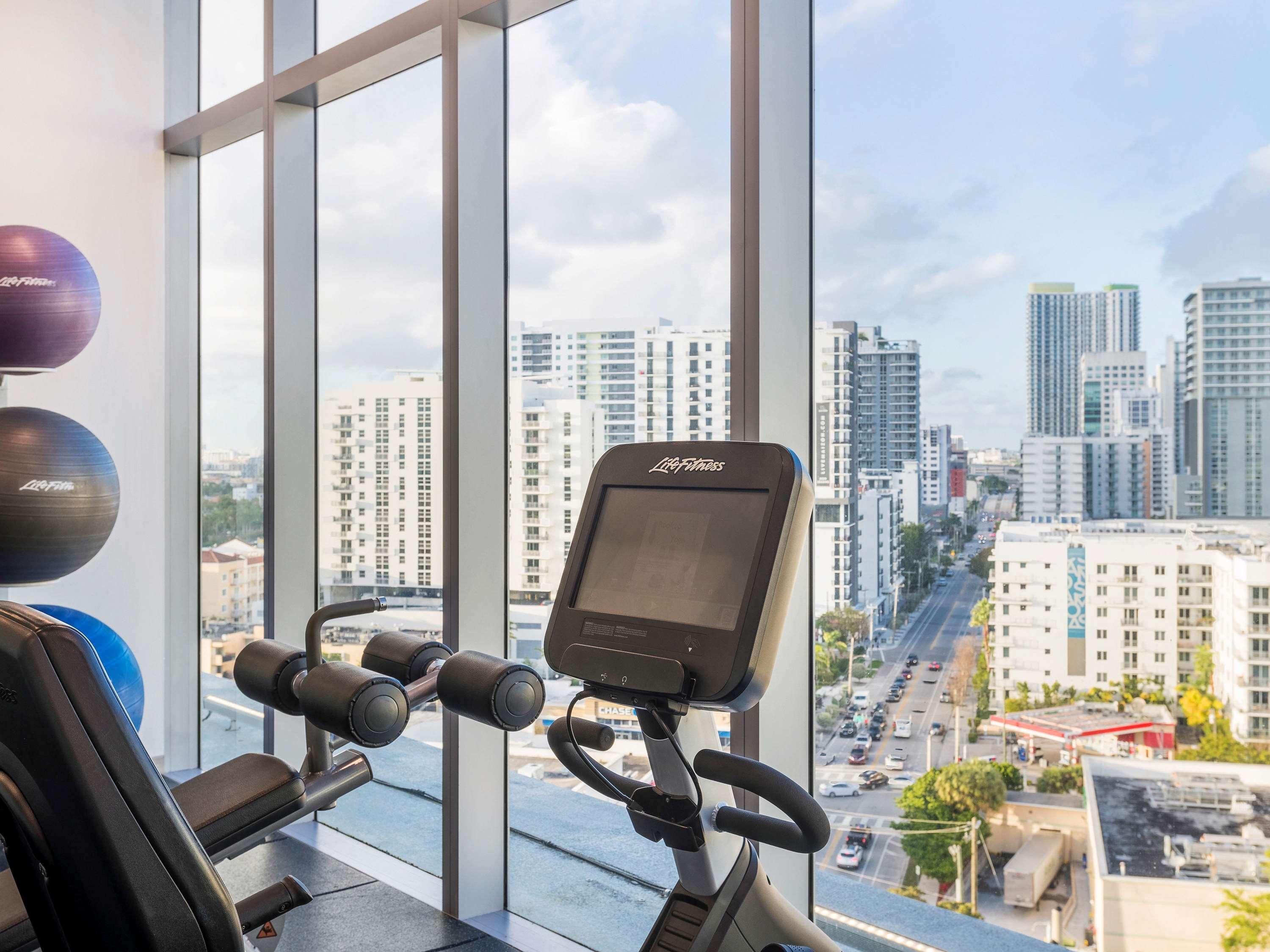 Novotel Miami Brickell Exterior photo